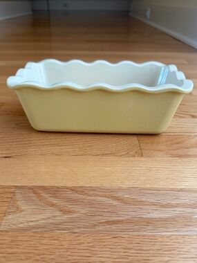 Emile Henry Loaf Pan Scalloped Ruffled Edge Baking Dish Yellow